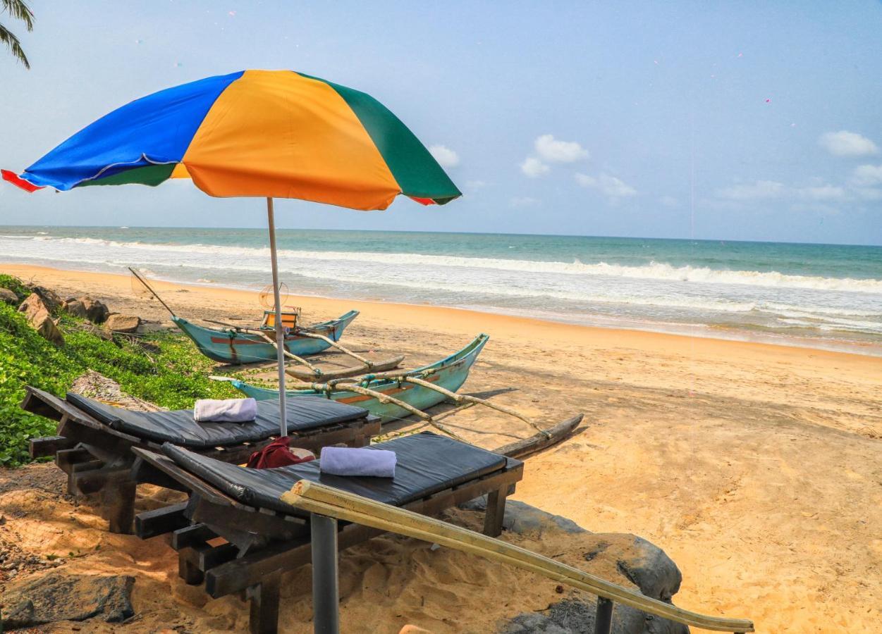 Ayomal Beach Paradise Boossa Exterior photo