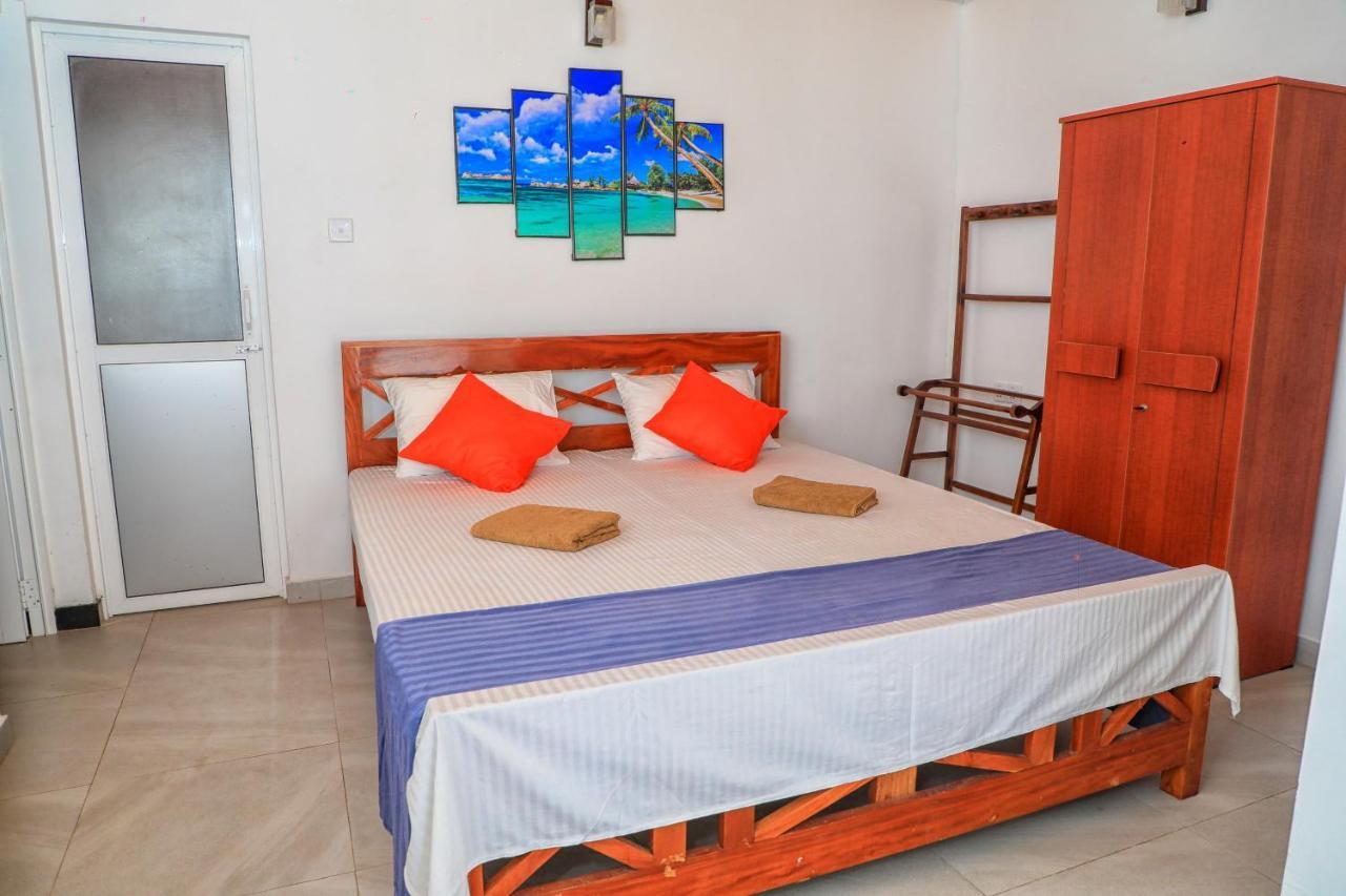 Ayomal Beach Paradise Boossa Exterior photo