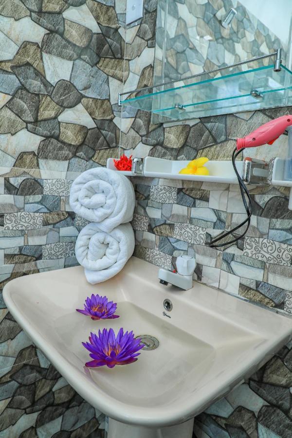 Ayomal Beach Paradise Boossa Exterior photo